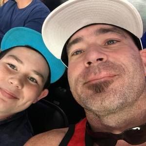 Meet your Posher, Adam